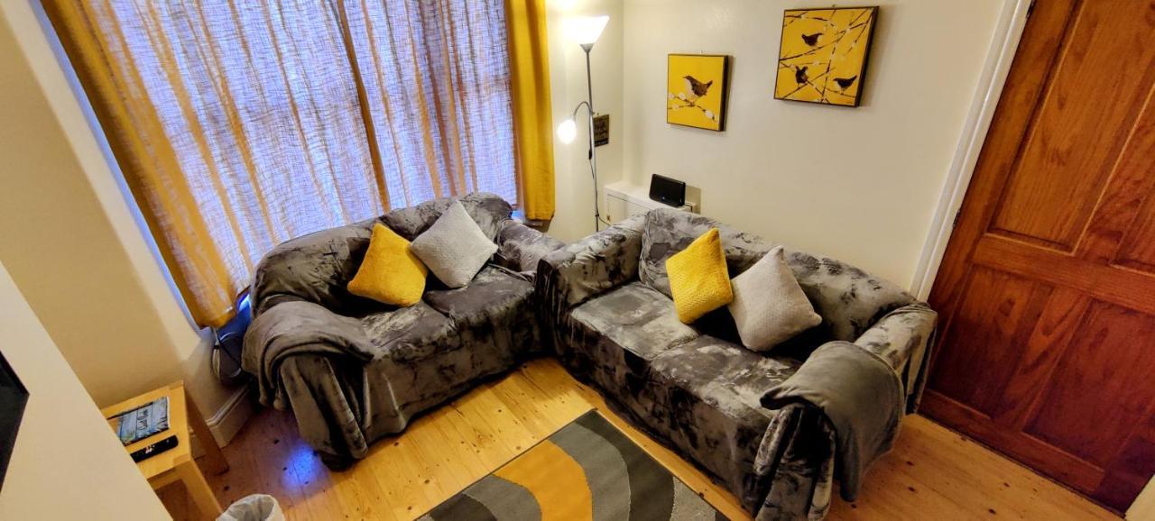 Willa Rhubarb Terrace On The Coast - Sleeps 1-6 Colwyn Bay Zewnętrze zdjęcie