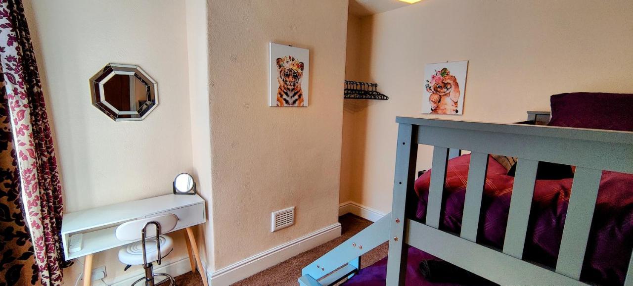Willa Rhubarb Terrace On The Coast - Sleeps 1-6 Colwyn Bay Zewnętrze zdjęcie